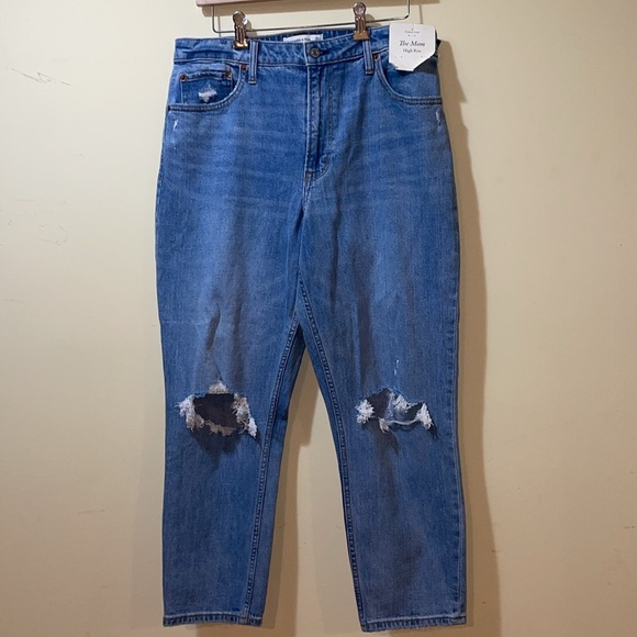 Womens New Abercrombie & Fitch Curve Love The Mom High Rise Jeans - Picture 2 of 7
